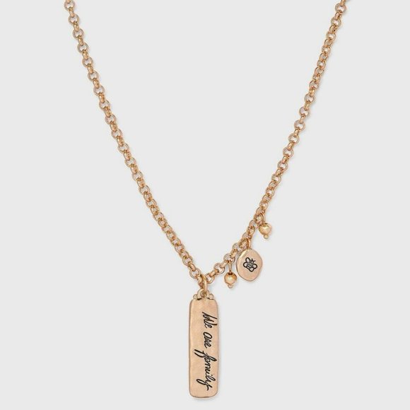 Bella Uno Bellissima Recycled Silver Plated We Are Family Chain Necklace Gold - Picture 1 of 1